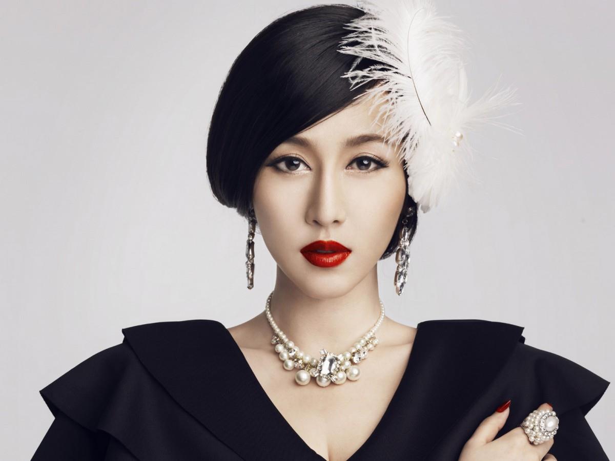 美女赵芸萱图片