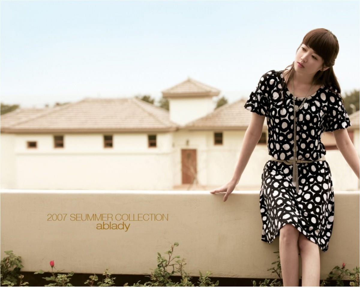 美女崔贞媛图片