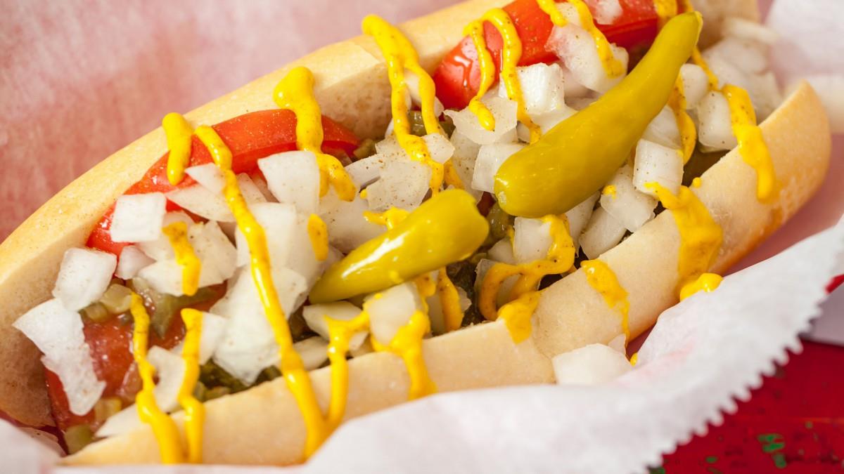 美味热狗面包图片