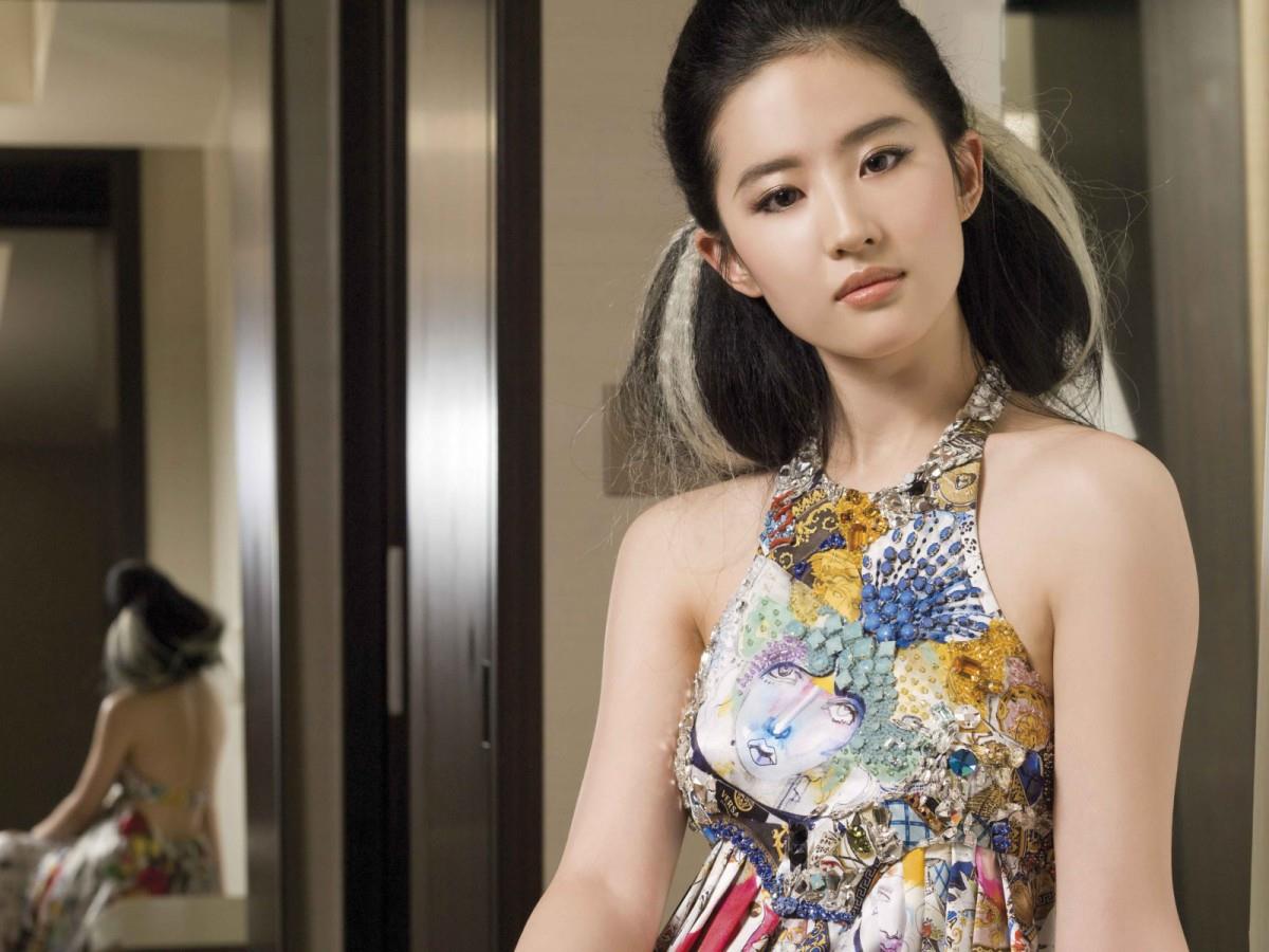 清纯美女刘亦菲图片