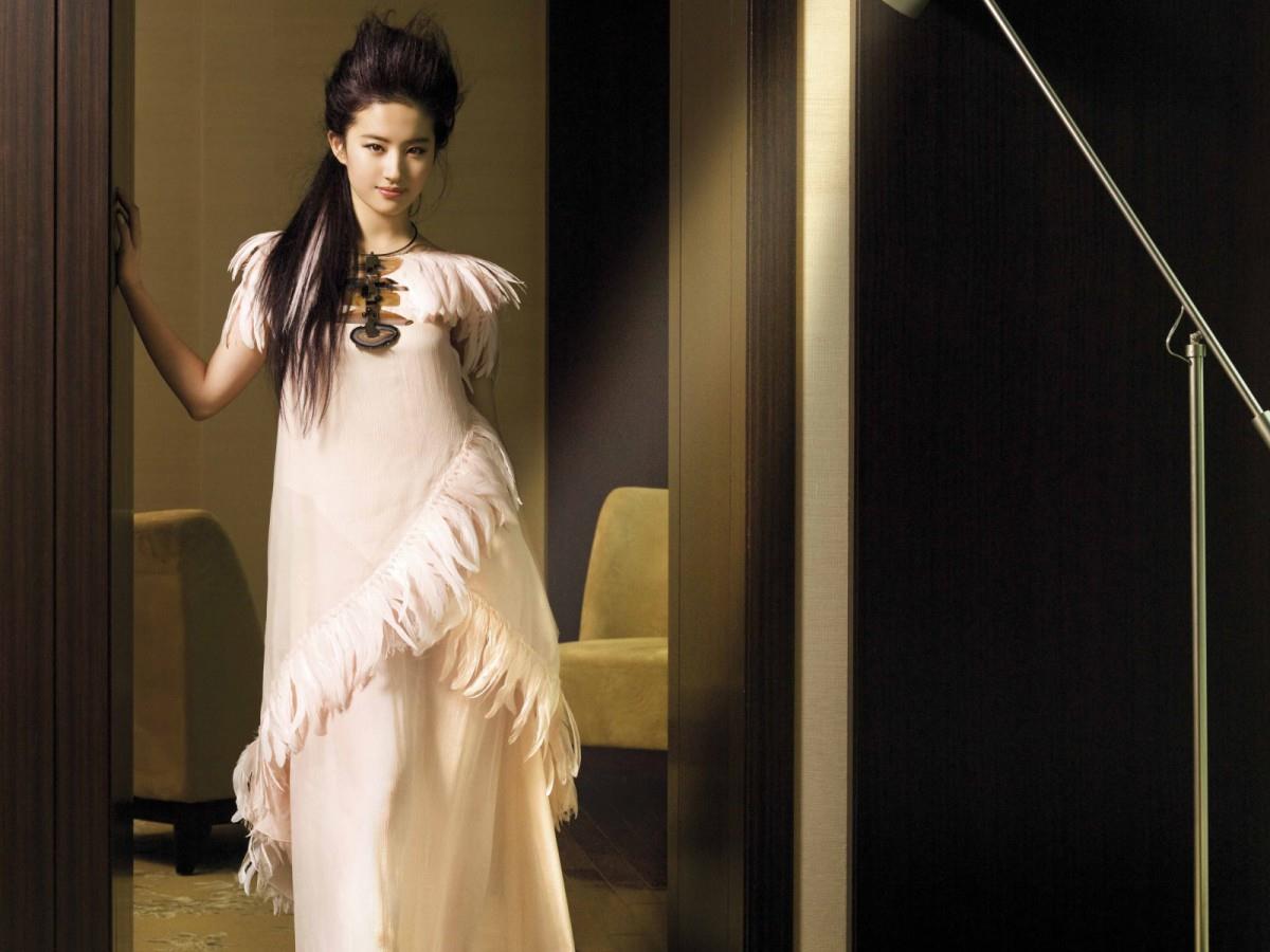 清纯美女刘亦菲图片