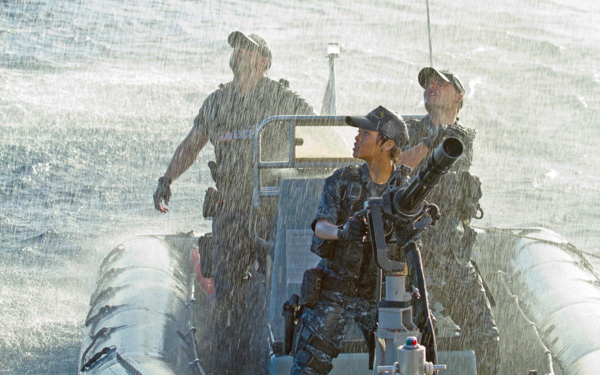 超级战舰电影图片