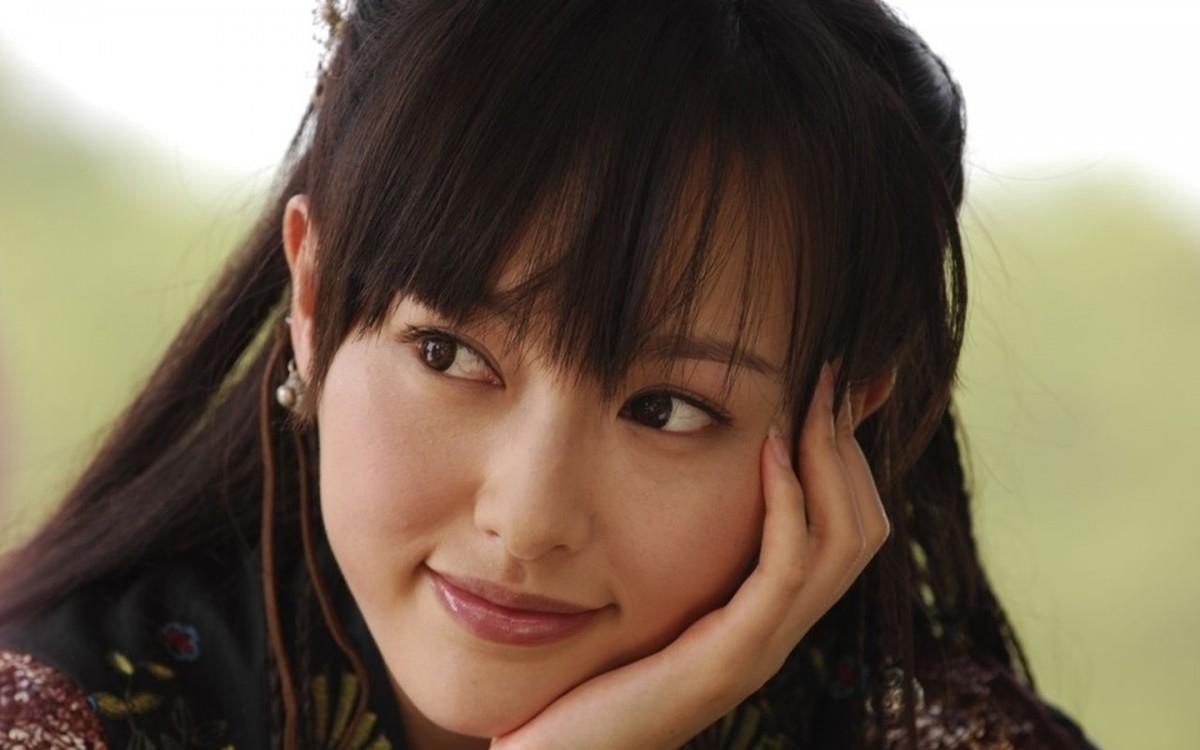 气质女神唐嫣图片