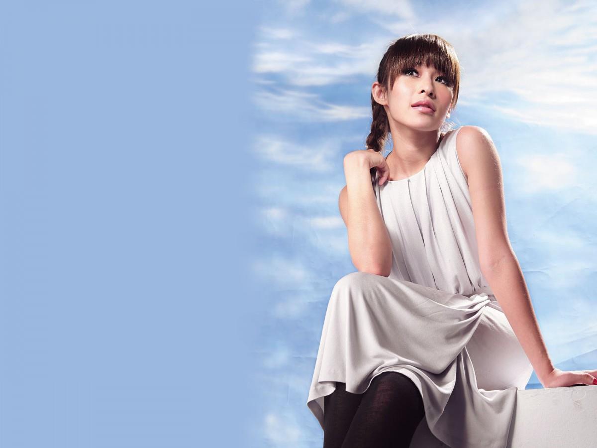 台湾女歌手萧亚轩图片