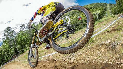 山地自行车赛图片大全