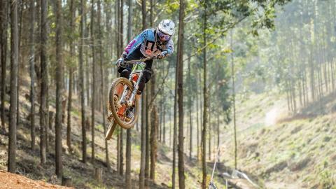 山地自行车赛图片大全