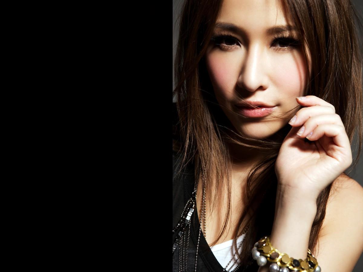 台湾女歌手萧亚轩图片