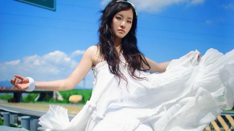 粉红公主卢思思图片大全