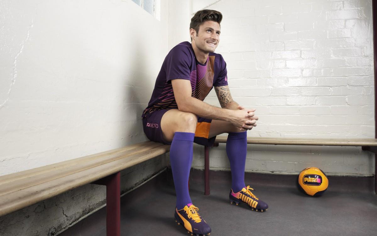 足球明星奥利弗·吉鲁图片大全