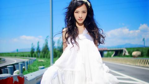 粉红公主卢思思图片大全