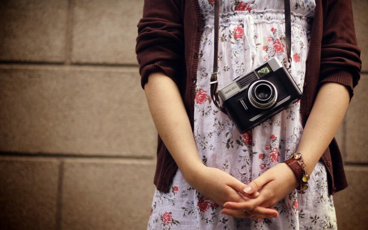 相机少女摄影图片