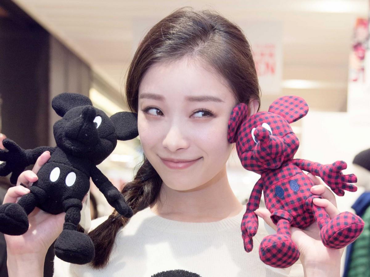 优衣库品牌代言人倪妮图片