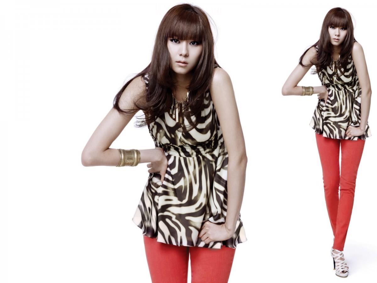 韩国女明星金宥真图片大全