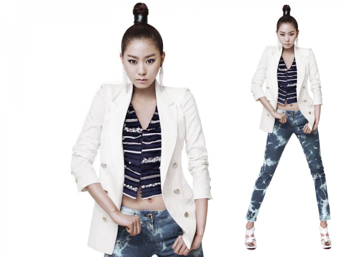 韩国女明星金宥真图片大全