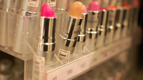 女人用品口红图片大全