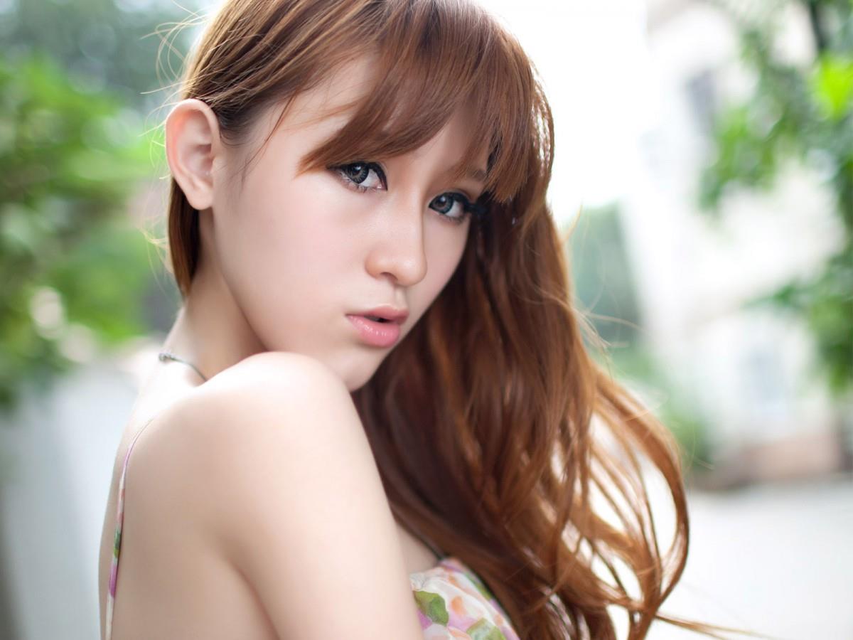 楚楚动人的养眼美女图片大全