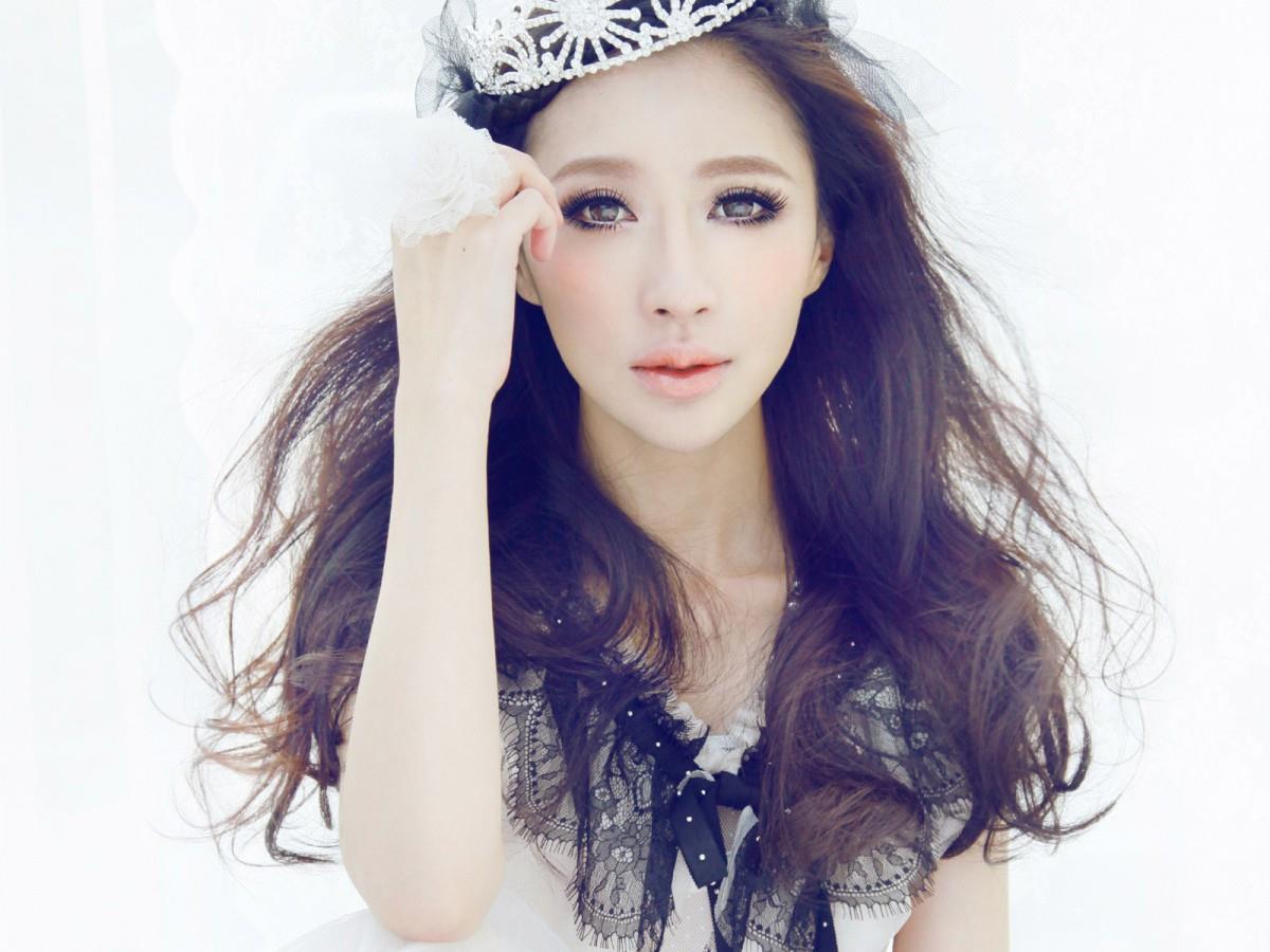 幸文亚与李曦儿美女图片