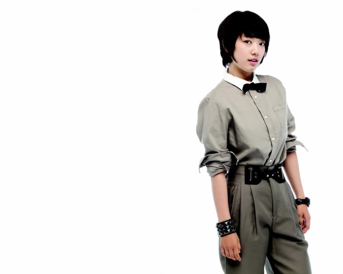 韩国女星朴信惠高清图片