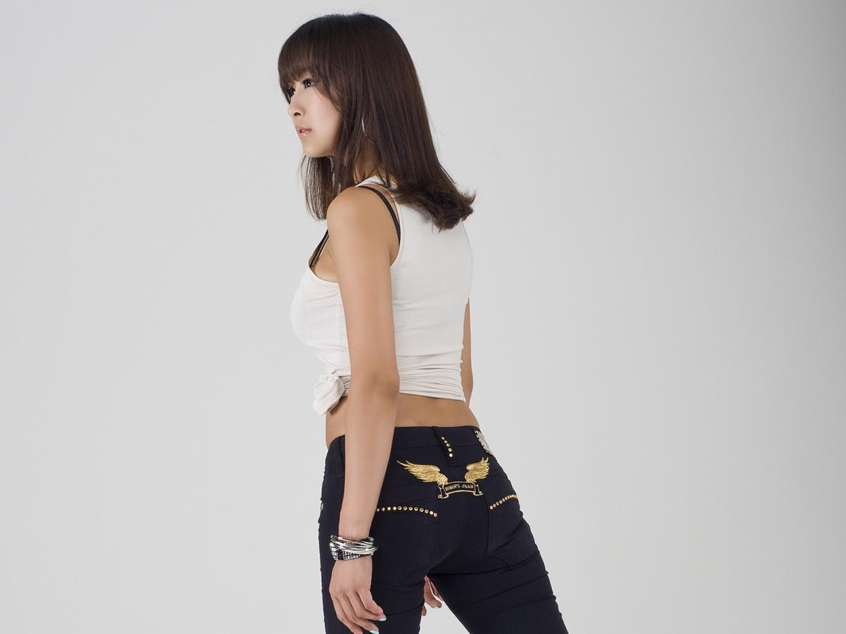 美女明星朴贤善图片