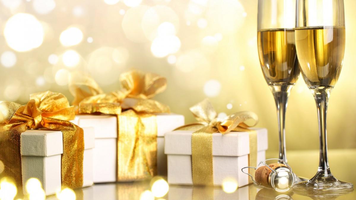 节日庆祝香槟美酒图片