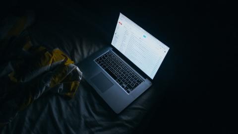 Macbook苹果笔记本电脑图片