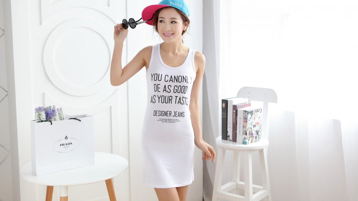 5k夏装美女模特图片