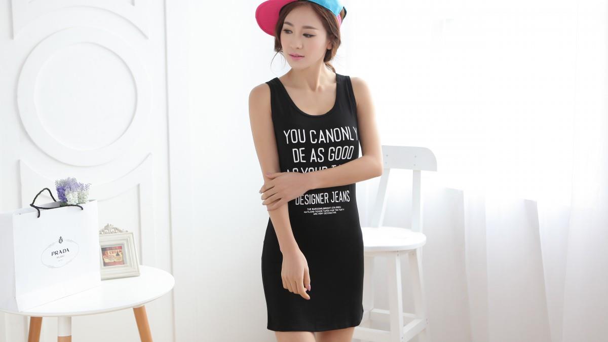 5k夏装美女模特图片