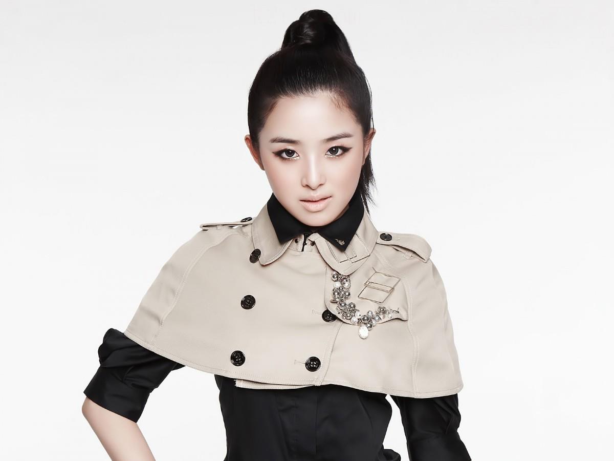 酸酸甜甜张含韵图片