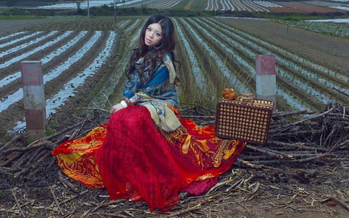 美女露露风情图片