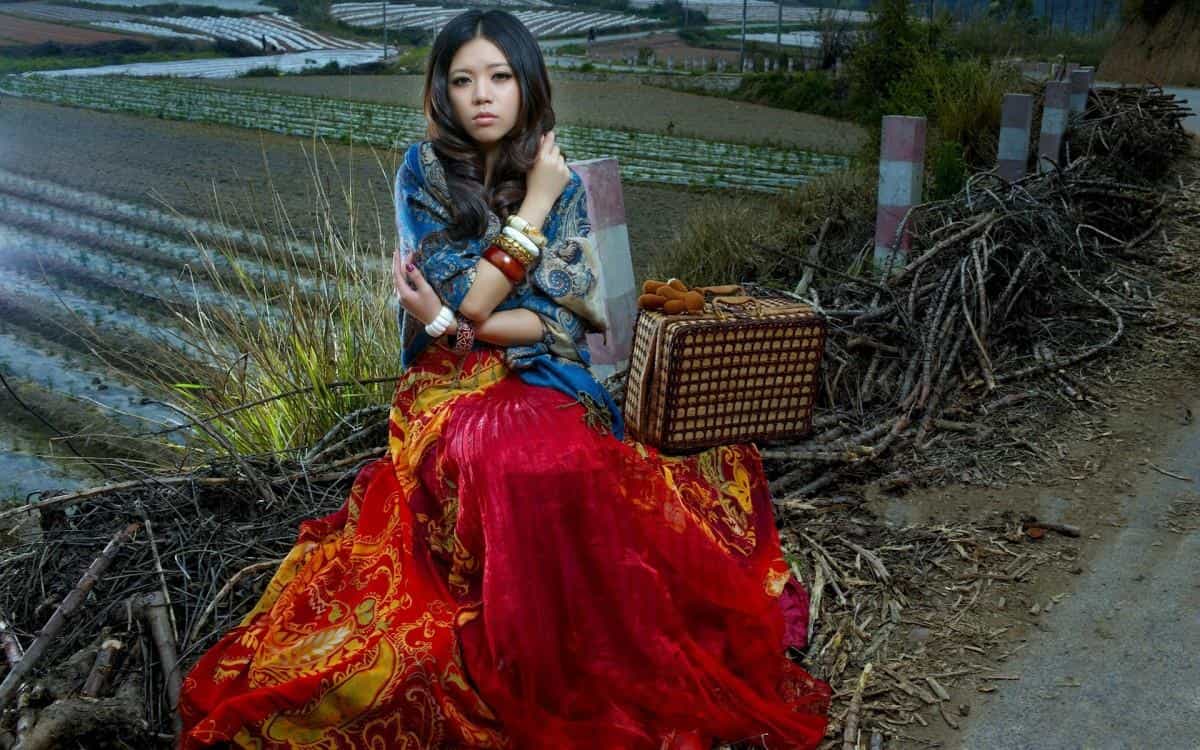 美女露露风情图片