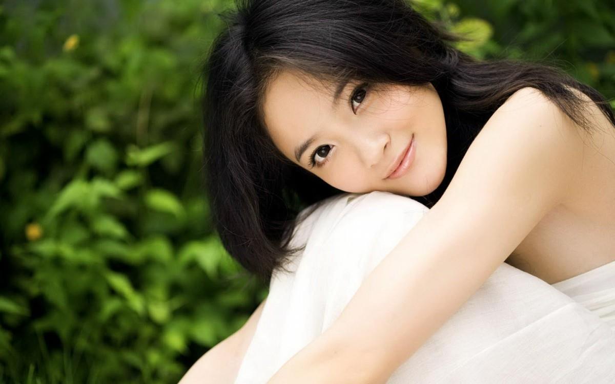 刘雨欣(蜜桃yoyo)图片