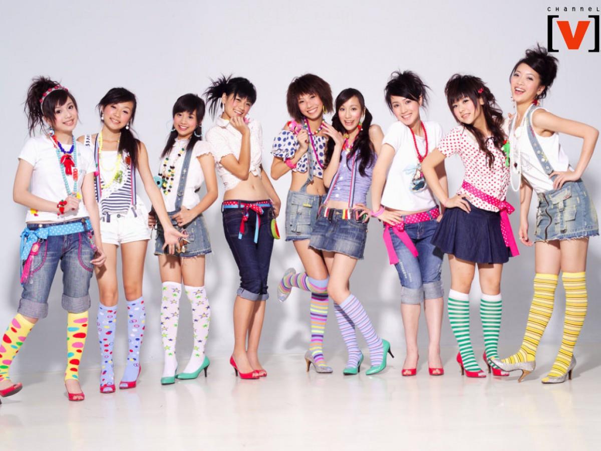 黑涩会美眉图片