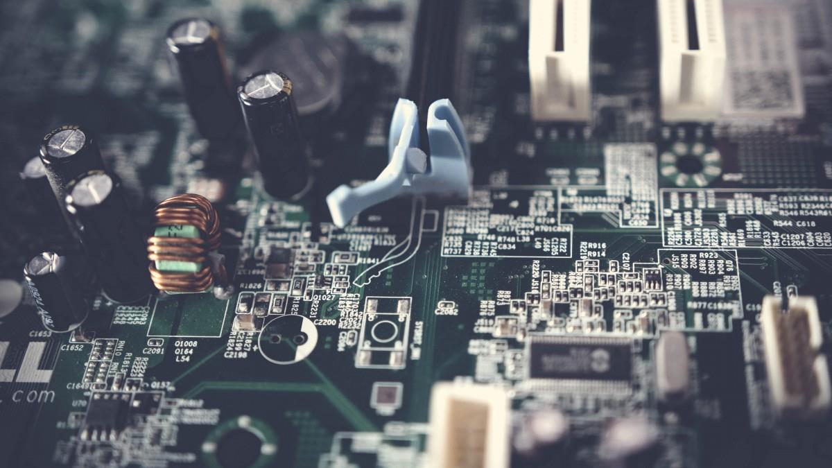 电脑主板芯片图片