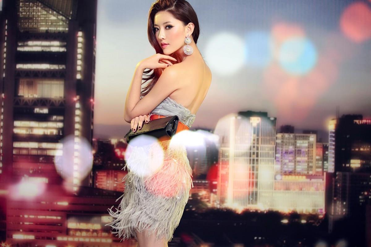 美女桌面背景图片