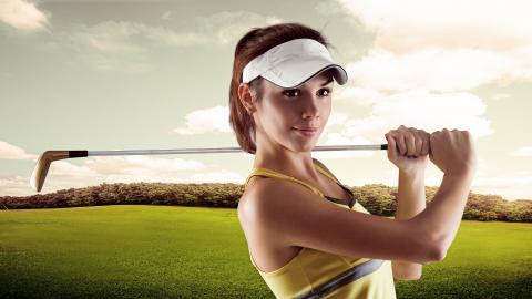 草地美女高尔夫球运动图片