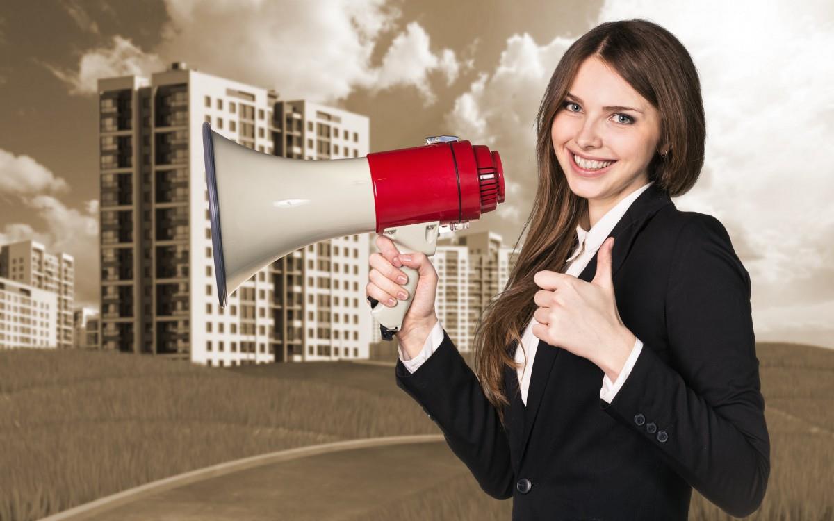 手持扩音喇叭图片