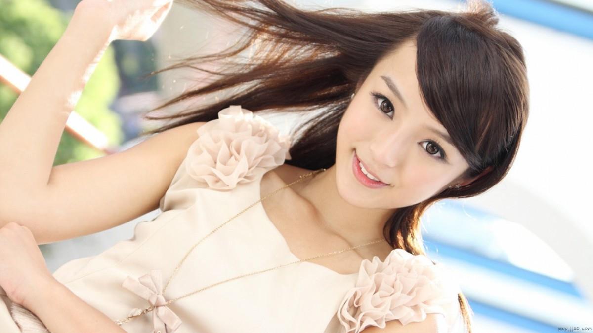 青春靓丽美女黄诗思图片