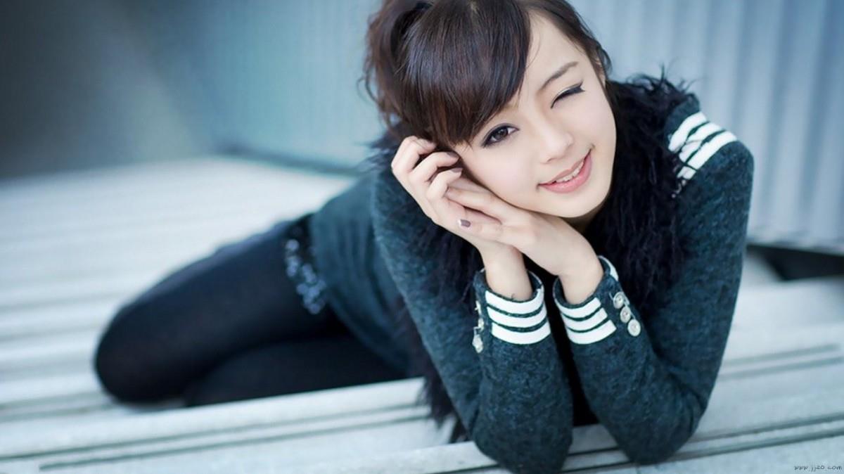 青春靓丽美女黄诗思图片