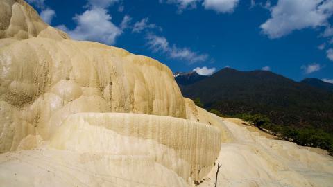 白水台天然美景图片