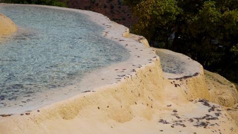 白水台天然美景图片