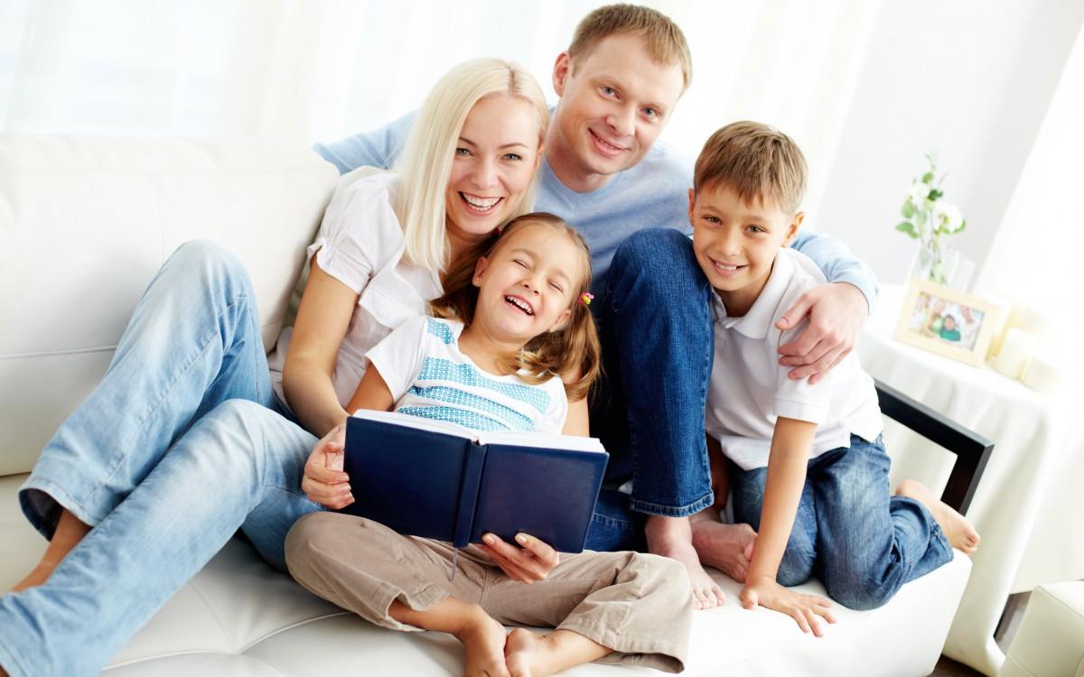 幸福生活一家人图片