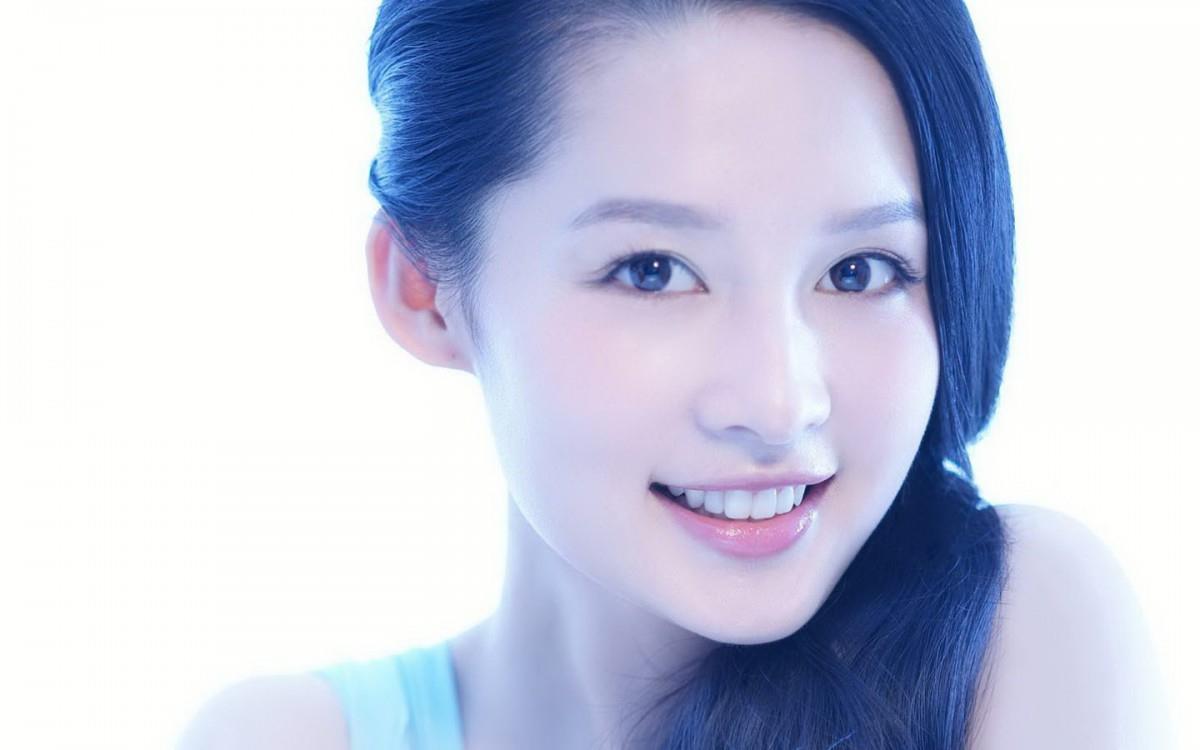 李沁美女头像图片