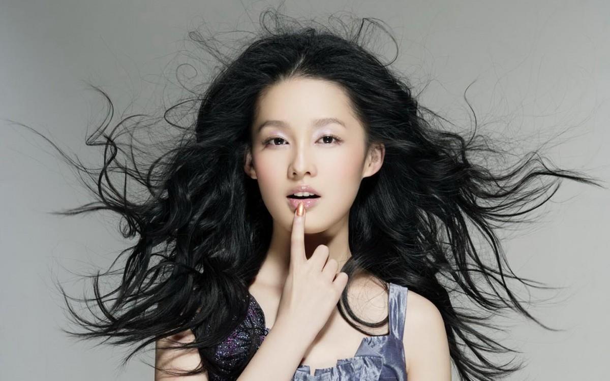 李沁美女头像图片