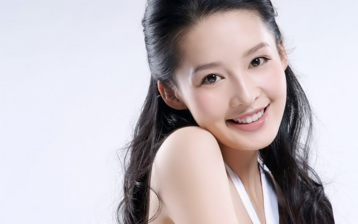 李沁美女头像图片