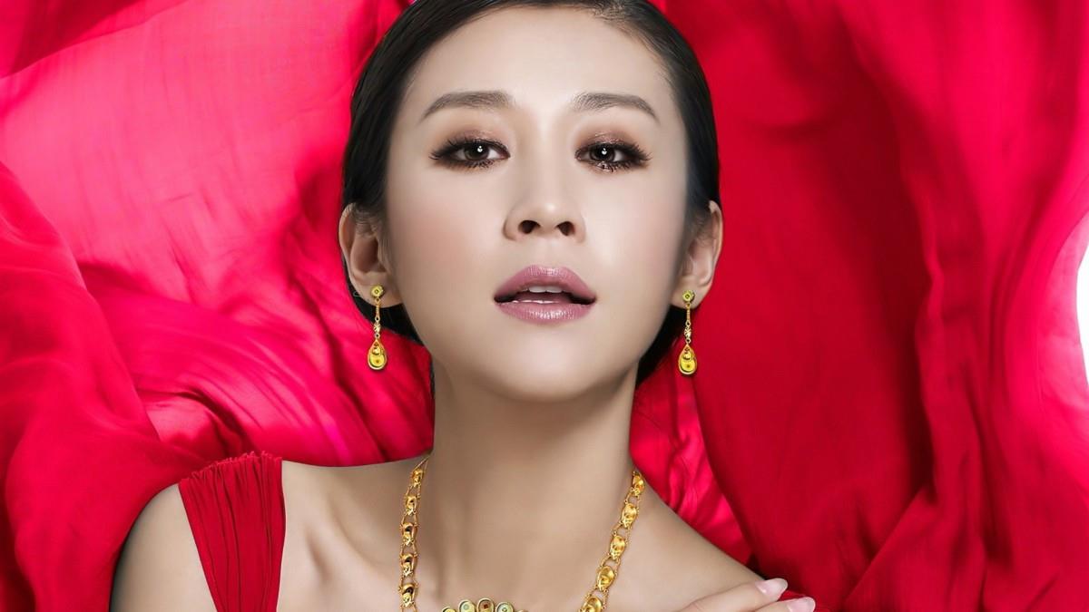 明星美女苗圃图片