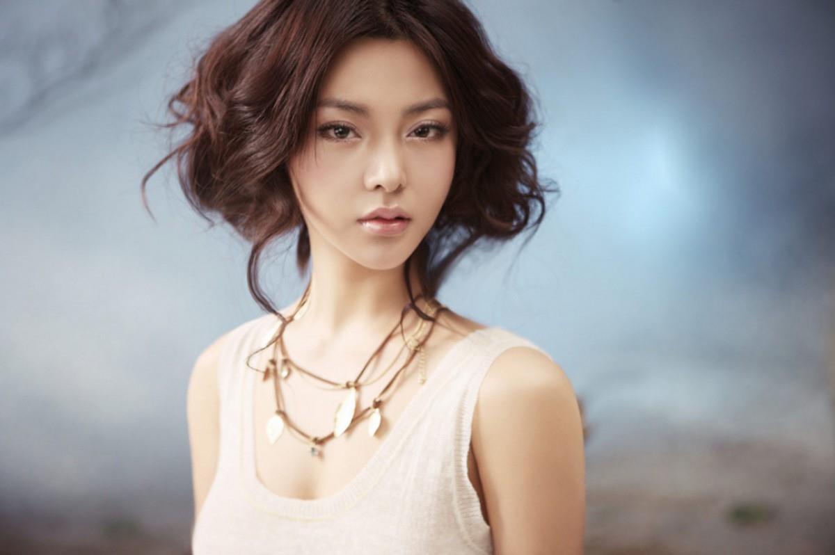 模特冯雨芝图片