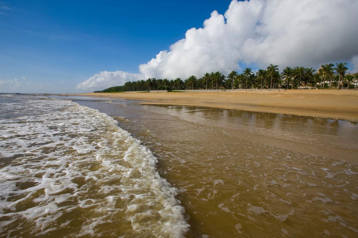 广阔的大海沙滩图片