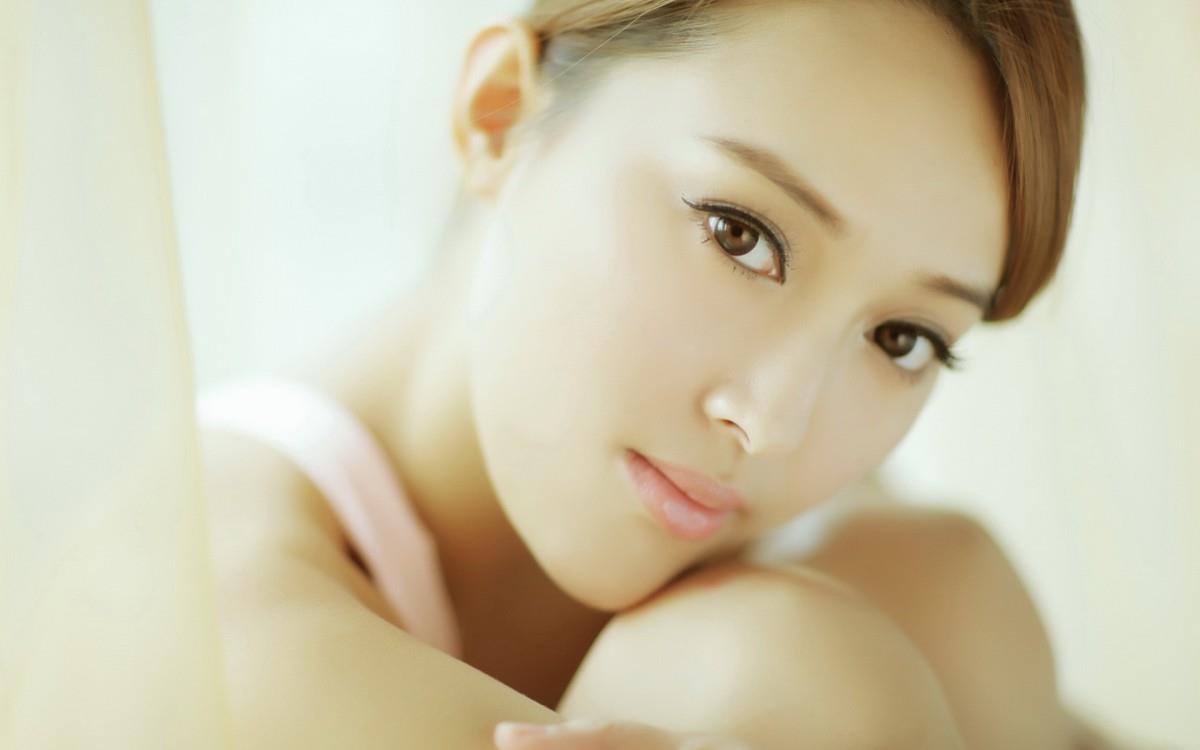 模特李彦乐图片