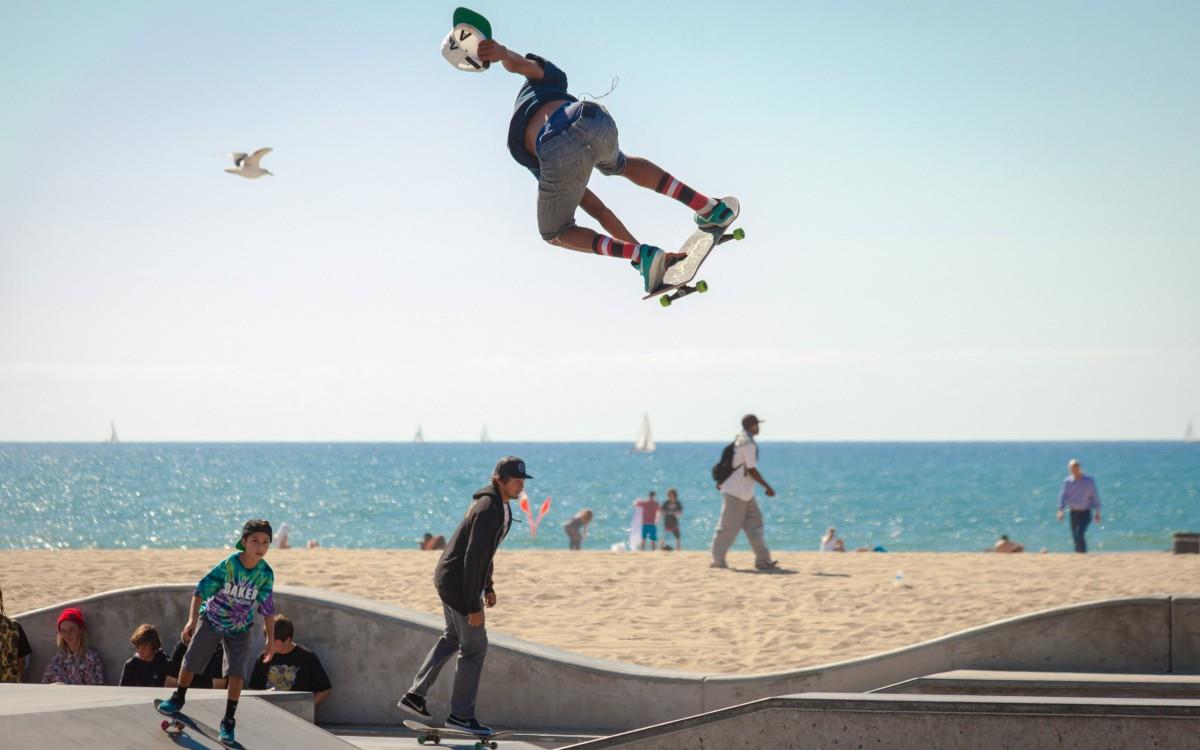 滑板运动高清图片