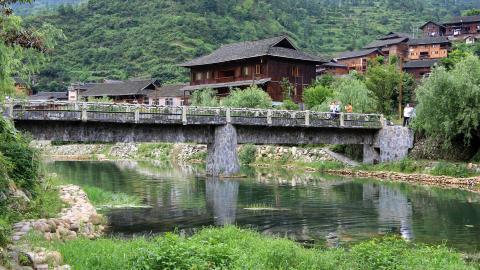 西江千户苗寨风光图片